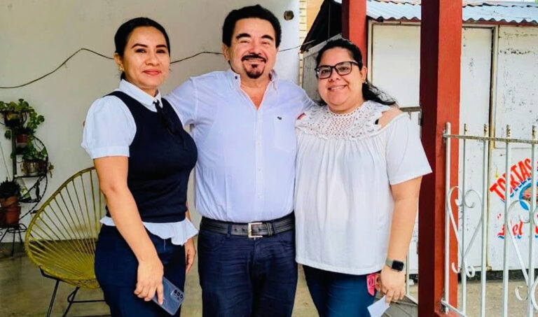 0203920930283_23048028403223_n