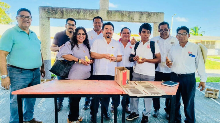 2034802384032_30191212367_n